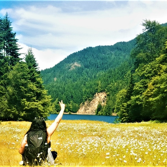 Meet your Posher, Eliz - Picture 4 of 5